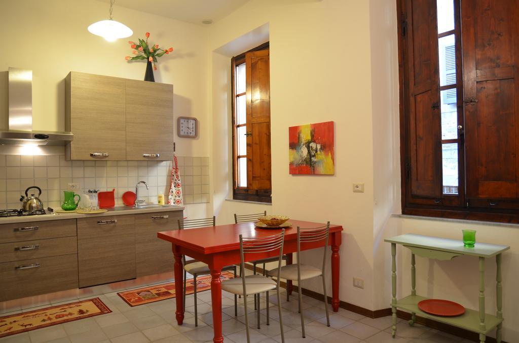 Donnaberarda Apartamento Cortona Quarto foto